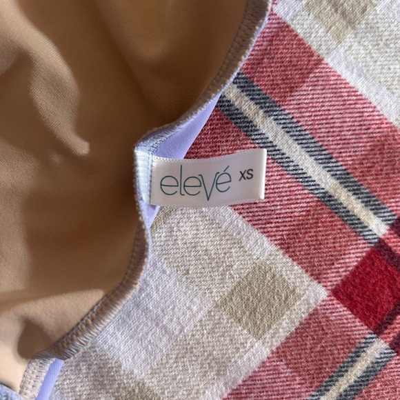 Élève’s lavender high neckline leotard - Picture 3 of 7